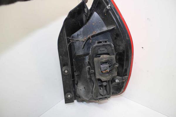 FEU ARRIERE GAUCHE RENAULT SCENIC 7/2003-4/2009 - Vue 2